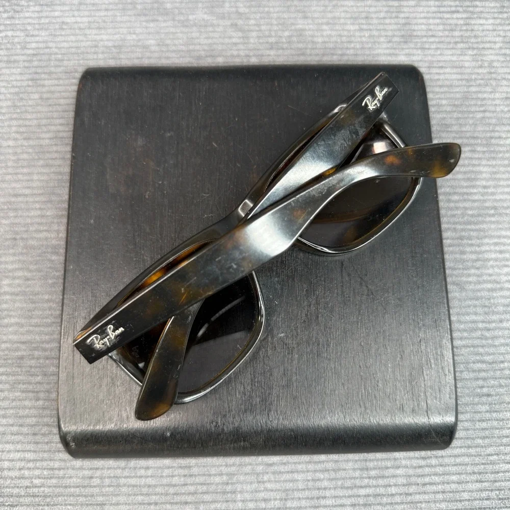 Ray-Ban‎ Wayfarer Tortoise Shell Polarized Y2K Sunglasses Brown Lens Vtg